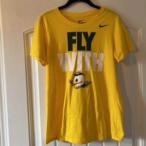 Oregon Ducks Nike Womens T-Shirt. NWOT. Yellow. Size Large.